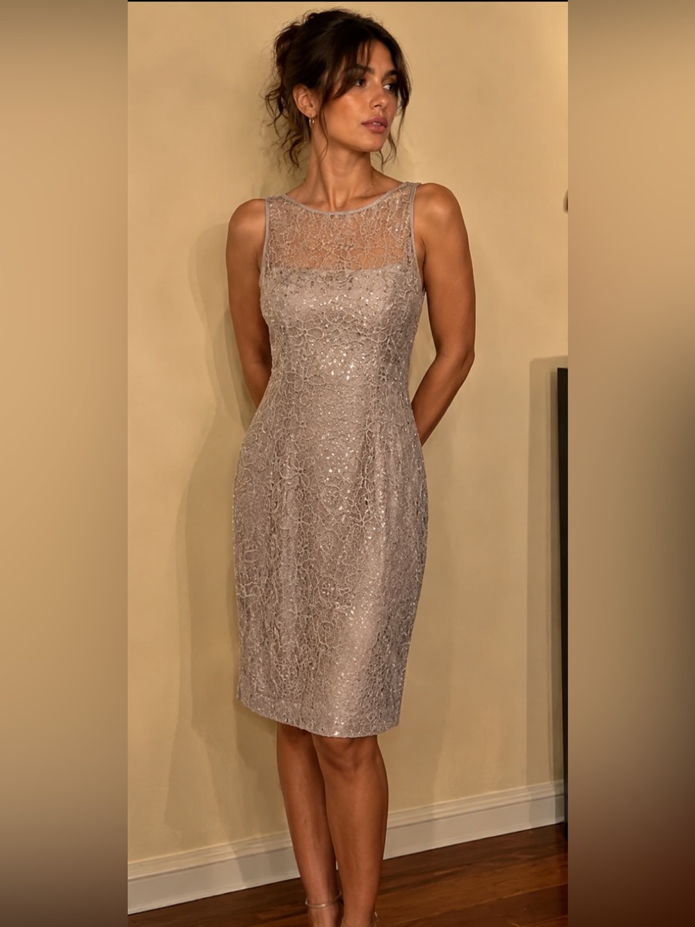 NEW Lace Sleeveless  Coktail Dress - Silver perfect for any celebration  size 10